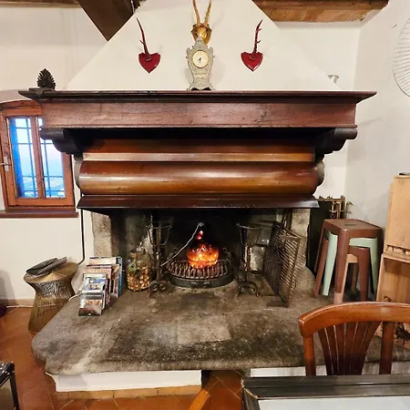 Tuscan Creative Retreat & Views Massarosa